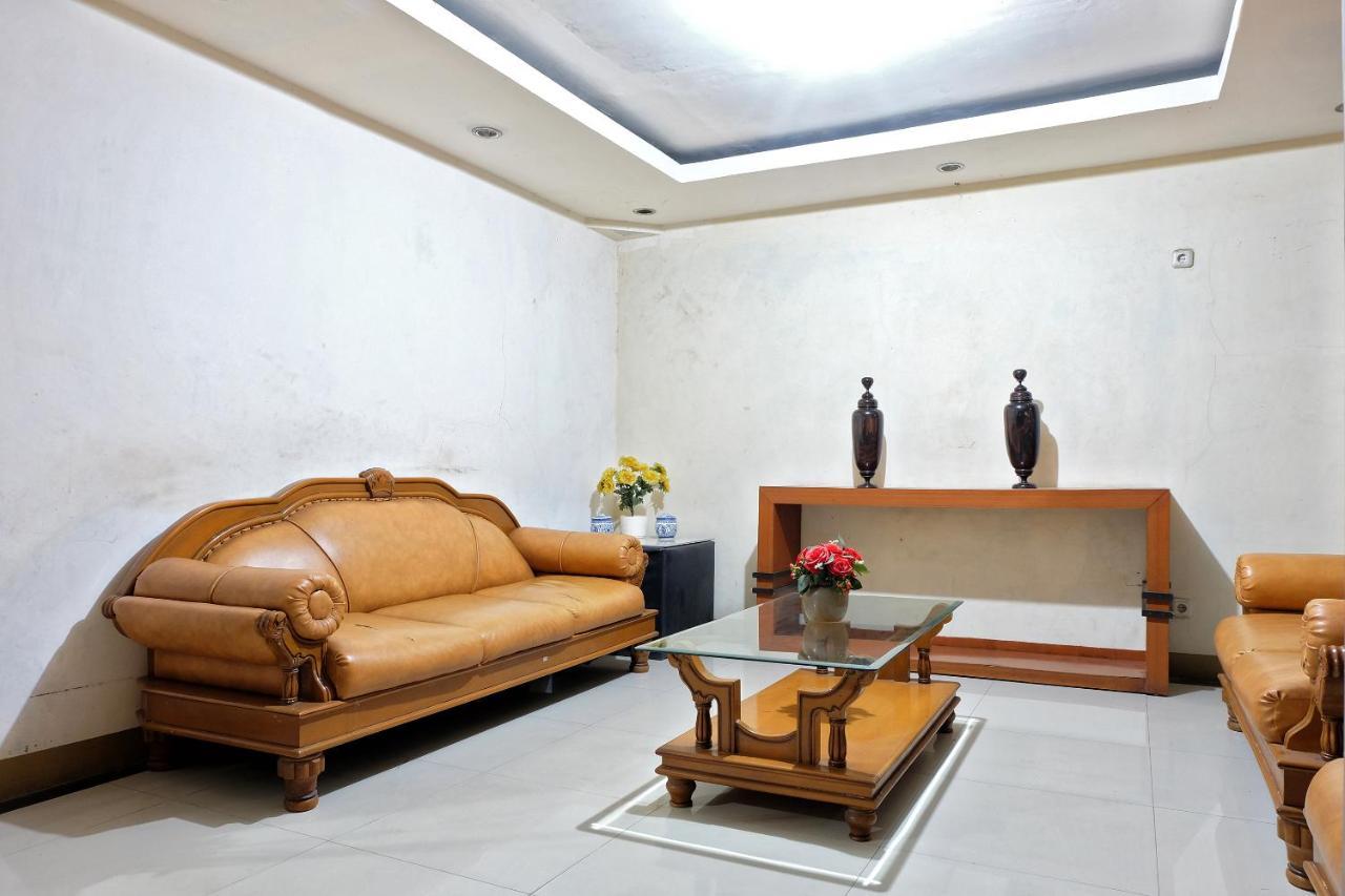 Wisma Maysara Makassar RedPartner Bagian luar foto